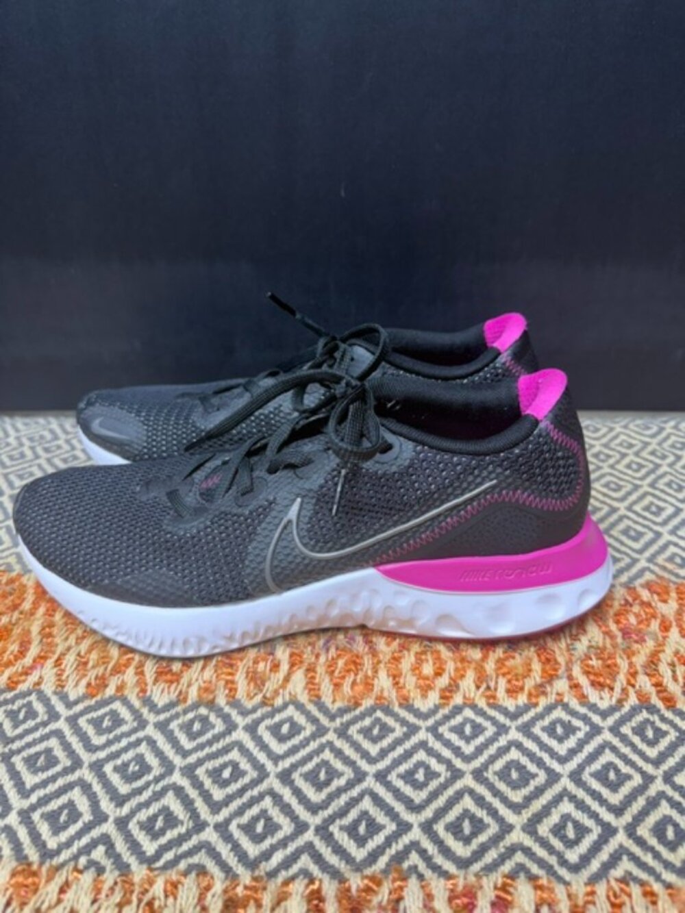 Nike Renew Run Woman's Size 10